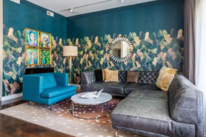 Duplex 3 Bed 2 Bat Apt Steps from Lincoln Square